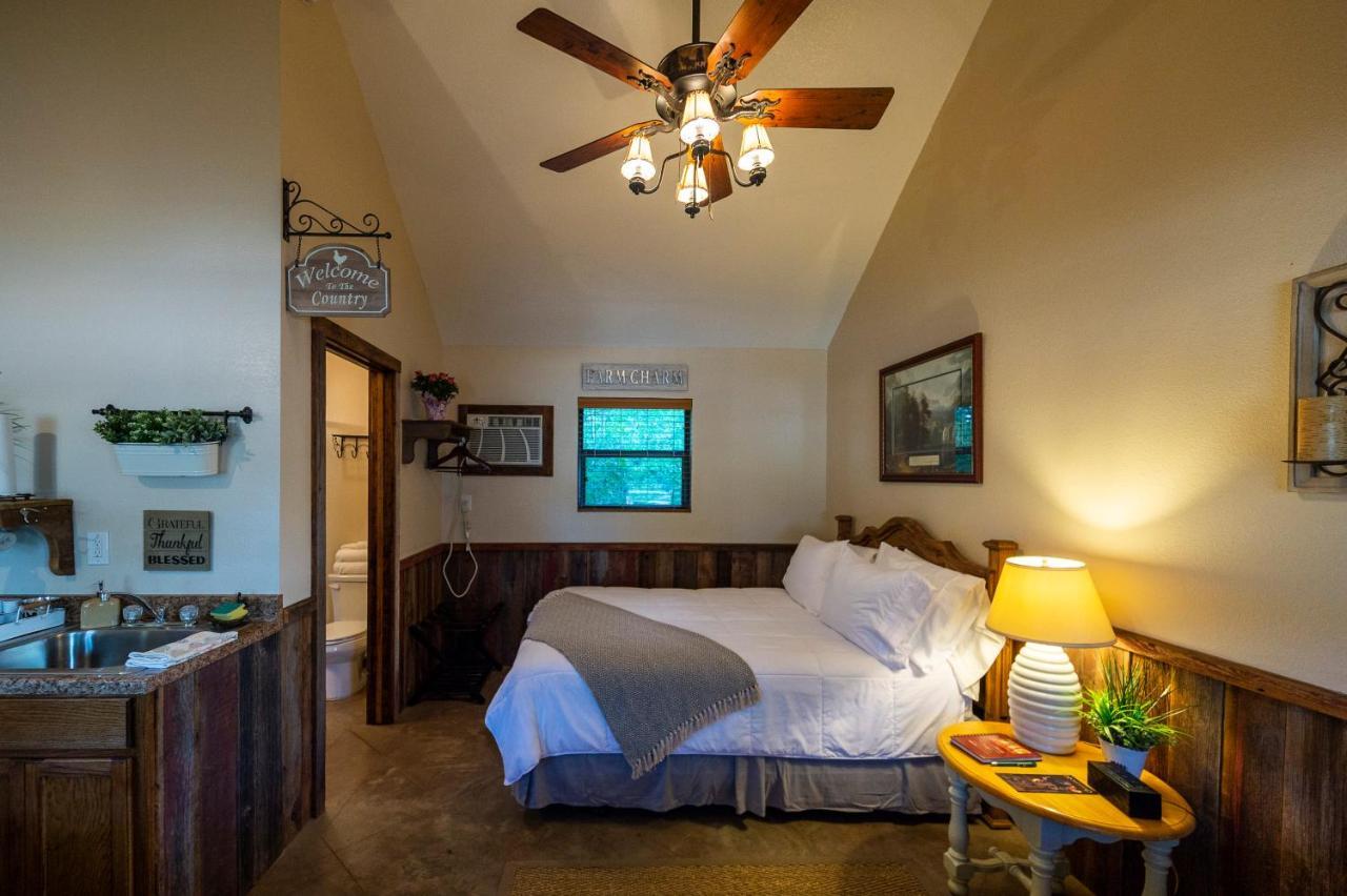 Cabin 1 Rental 15 Minutes From Magnolia And Baylorウェーコ エクステリア 写真