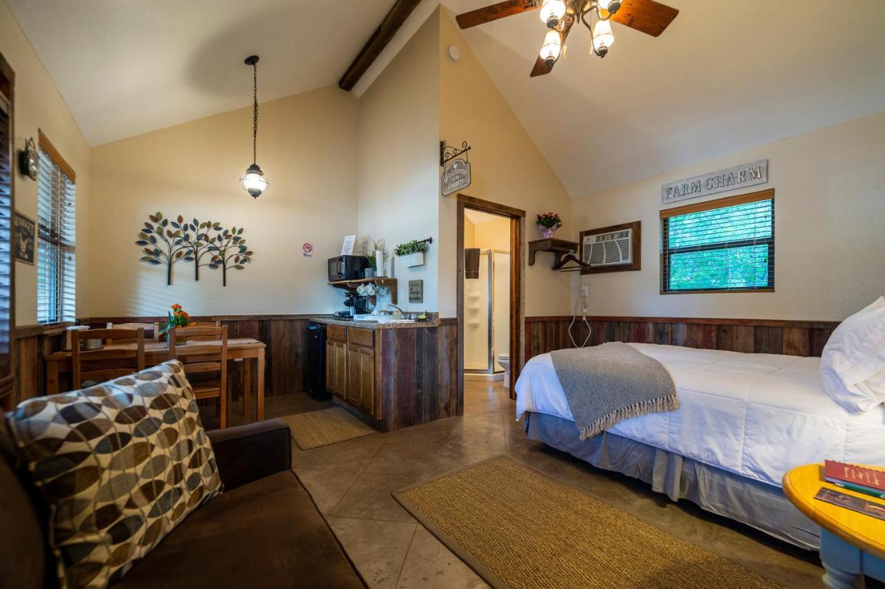 Cabin 1 Rental 15 Minutes From Magnolia And Baylorウェーコ エクステリア 写真